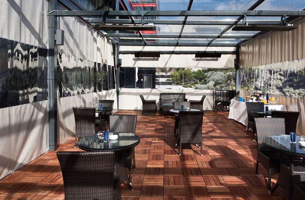 Nh Ribera Del Manzanares Hotel Madrid Exterior foto