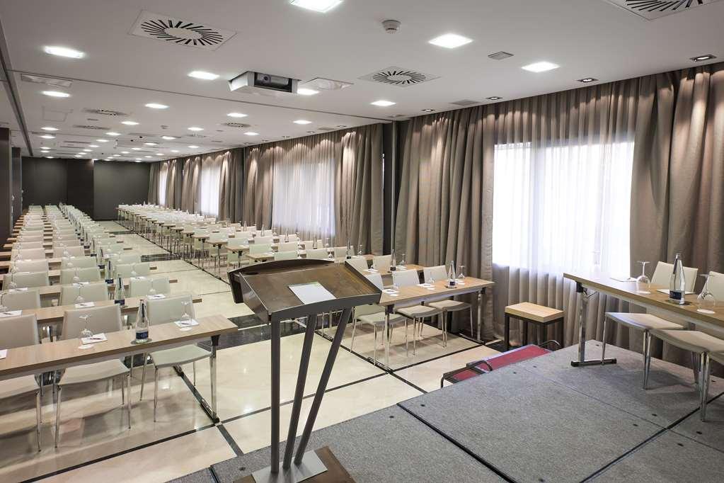 Nh Ribera Del Manzanares Hotel Madrid Facilități foto