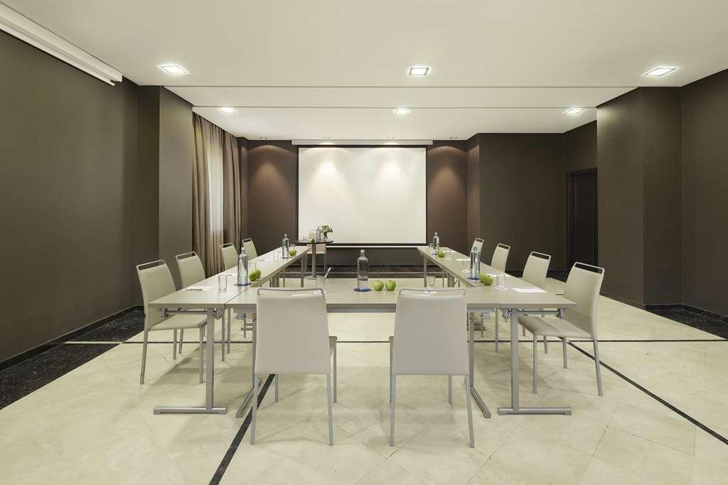 Nh Ribera Del Manzanares Hotel Madrid Facilități foto